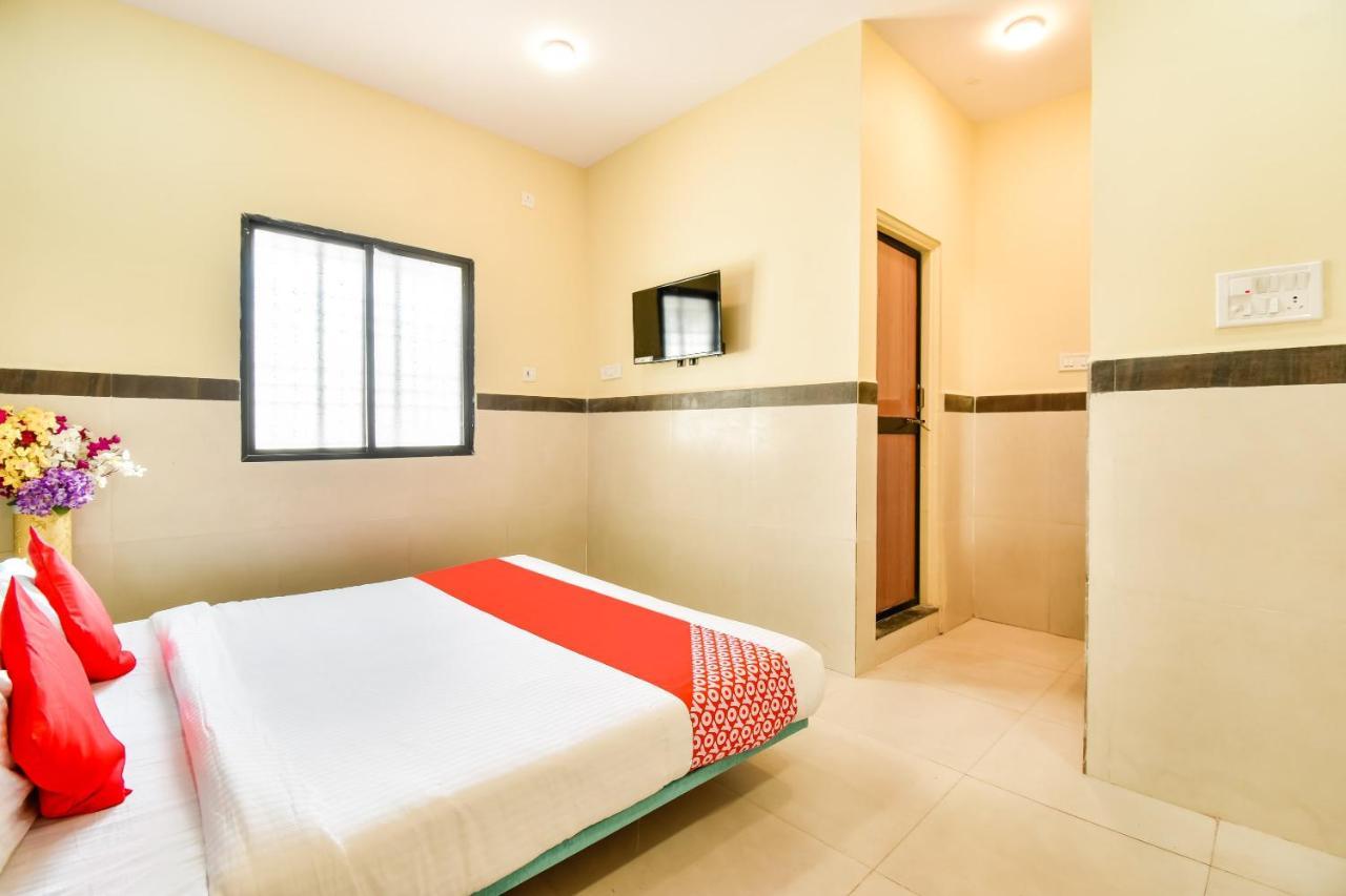 Oyo Hotel Karemore Celebration Bhandāra Esterno foto